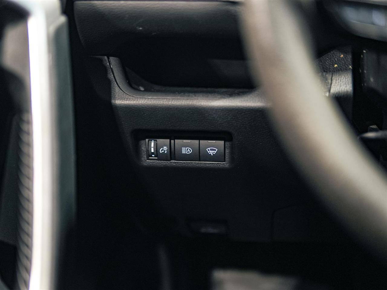 2021 Toyota RAV4 ** SALE PENDING BY AMIT ** Photo