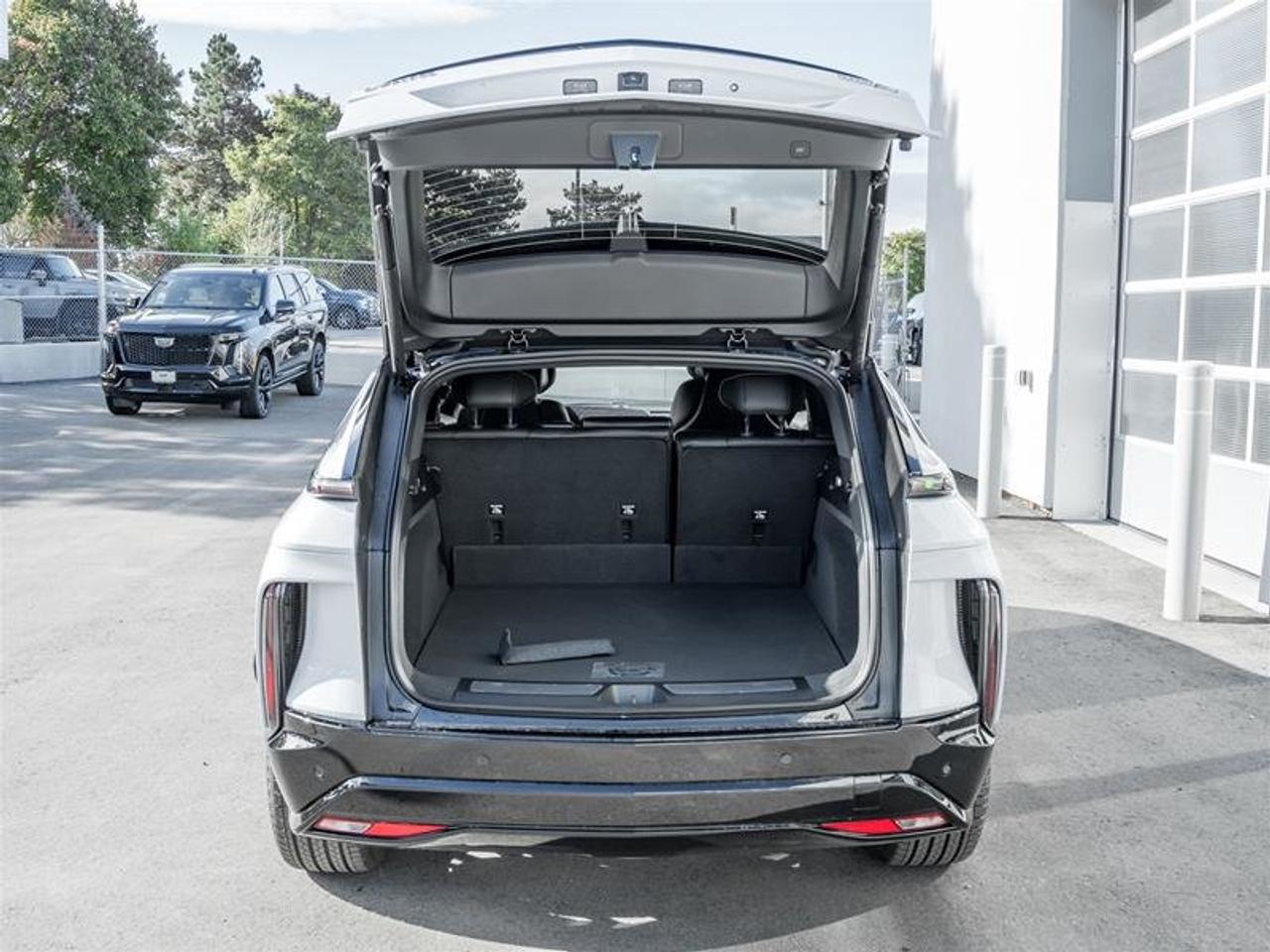 2026 Cadillac LYRIQ Sport Photo