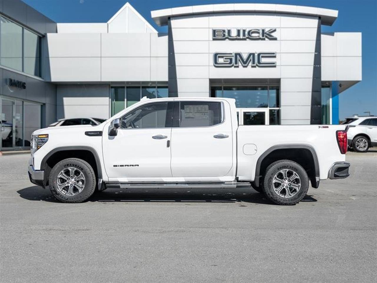 2026 GMC Sierra 1500 SLT Photo