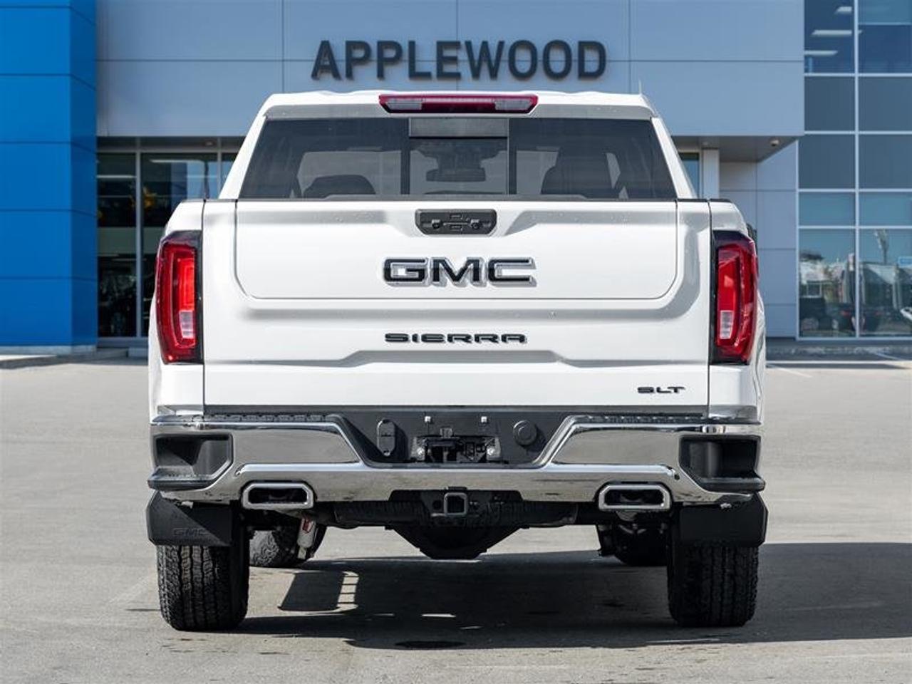 2026 GMC Sierra 1500 SLT Photo