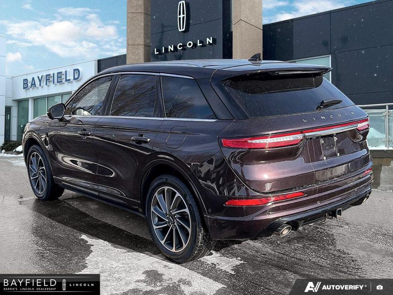 2023 Lincoln Corsair Grand Touring Photo3