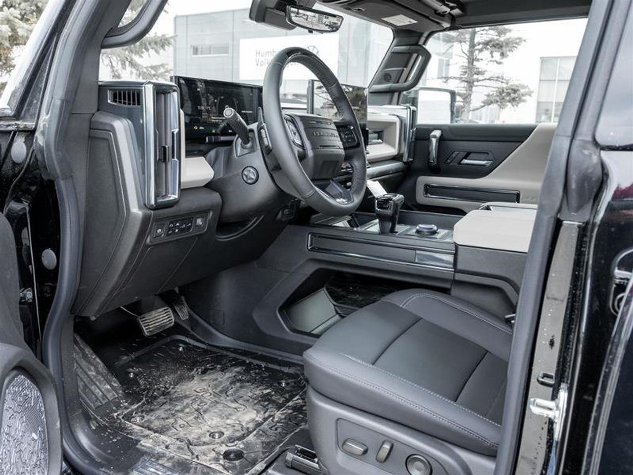 2026 GMC HUMMER EV Pickup 2X Photo