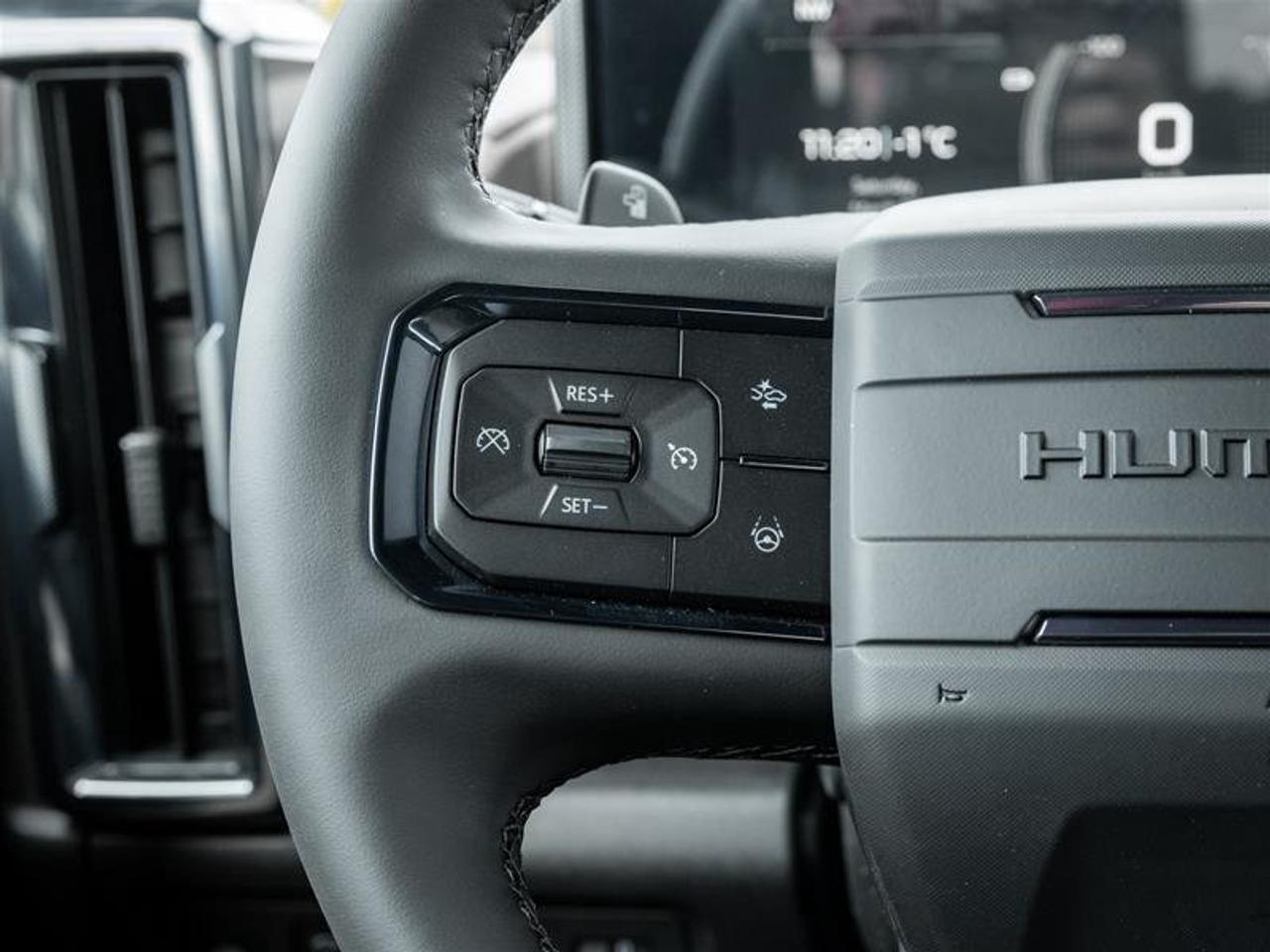 2026 GMC HUMMER EV Pickup 2X Photo