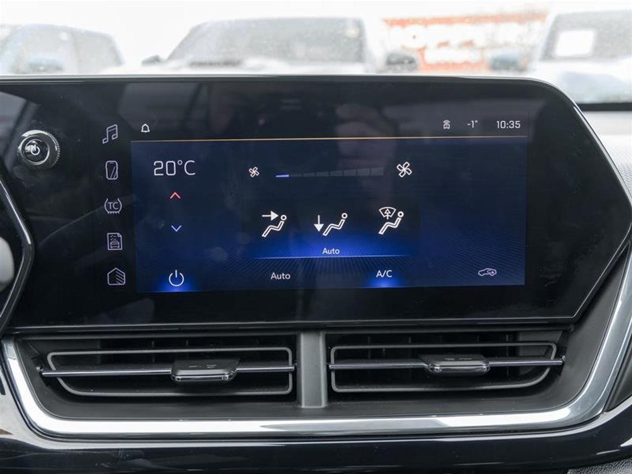 2024 Chevrolet Trax 2RS Heated Front Seats| Heated Steering Wheel| Backup Camera| Keyless Entry| 2RS Photo