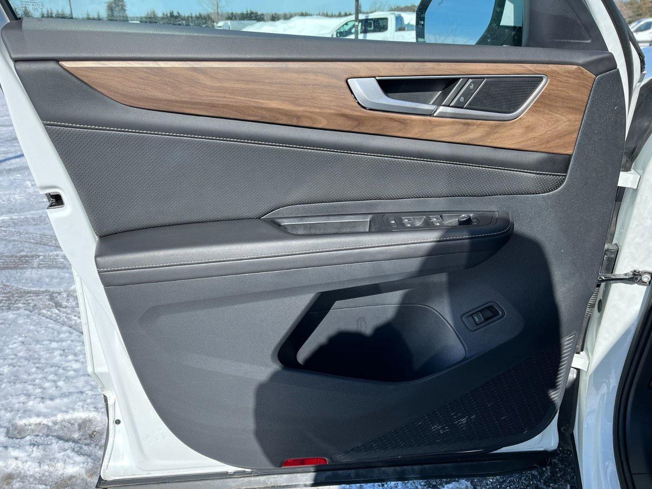 2025 Volkswagen Atlas Comfortline 2.0 TSI 4MOTION Photo