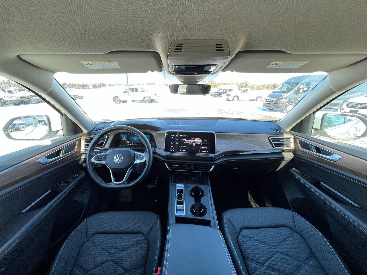 2025 Volkswagen Atlas Comfortline 2.0 TSI 4MOTION Photo