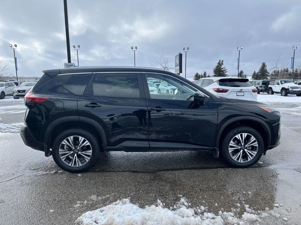 2023 Nissan Rogue AWD SV Moonroof Photo