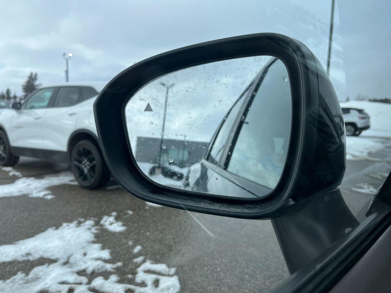 2023 Nissan Rogue AWD SV Moonroof Photo