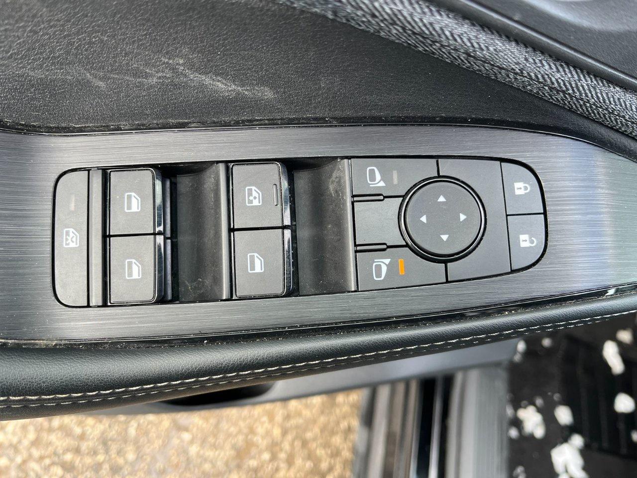 2023 Nissan Rogue AWD SV Moonroof Photo