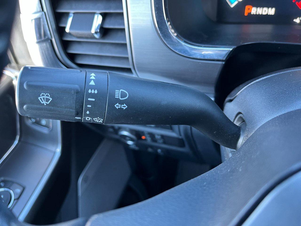 2021 Ford F-150 Lariat 4WD SuperCrew 5.5' Box Photo