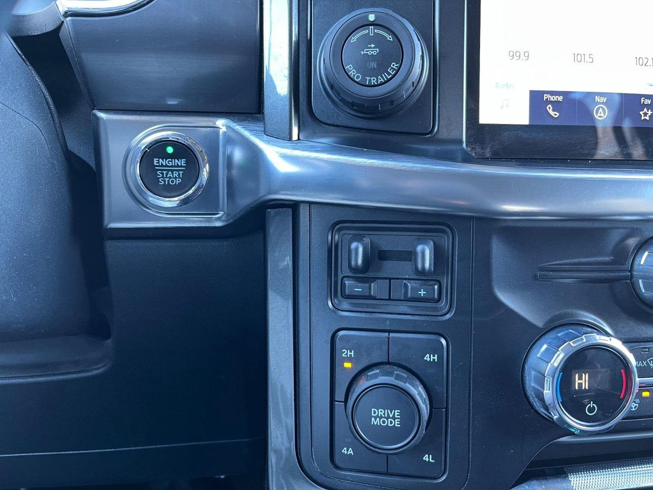 2021 Ford F-150 Lariat 4WD SuperCrew 5.5' Box Photo