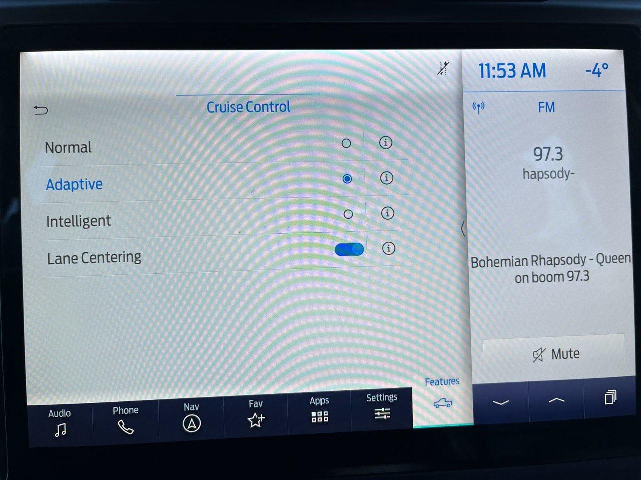 2021 Ford F-150 Lariat 4WD SuperCrew 5.5' Box Photo