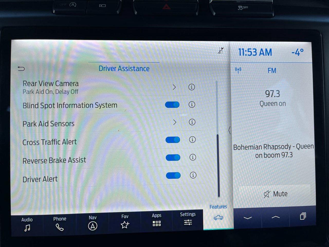 2021 Ford F-150 Lariat 4WD SuperCrew 5.5' Box Photo