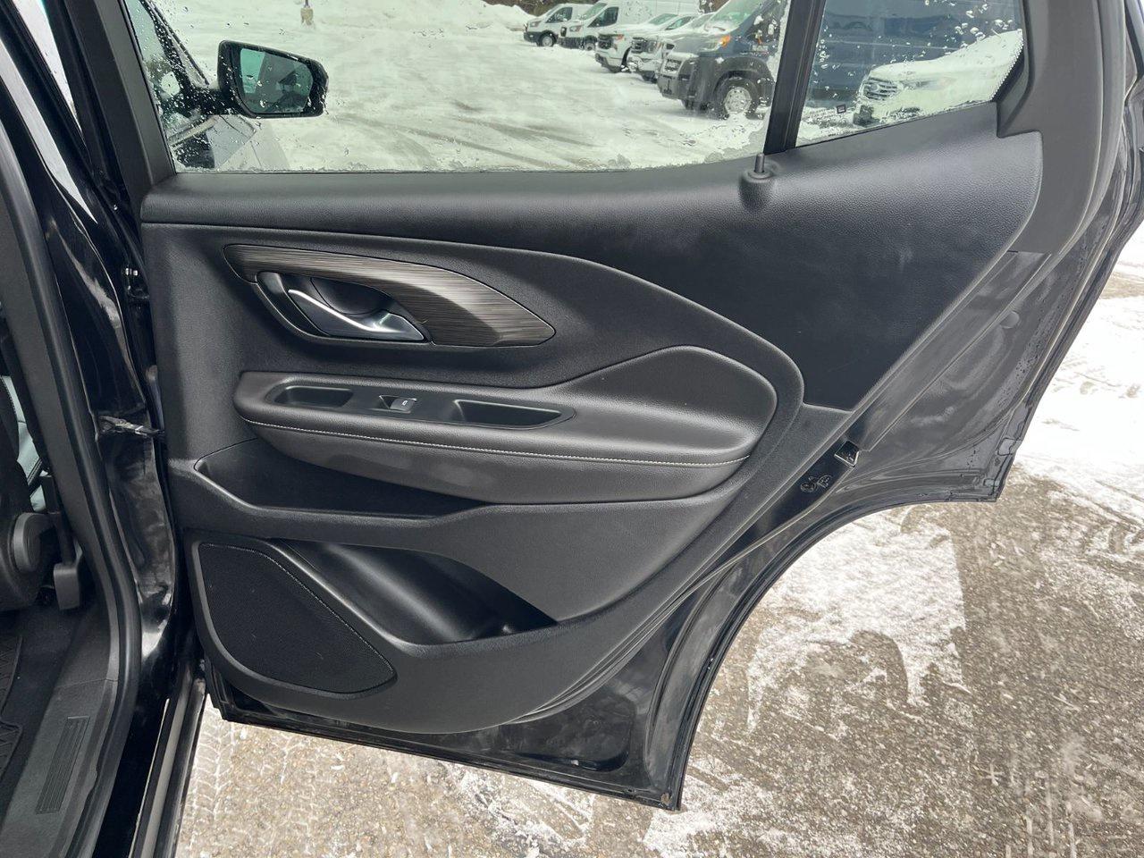 2022 GMC Terrain AWD 4DR SLT Photo