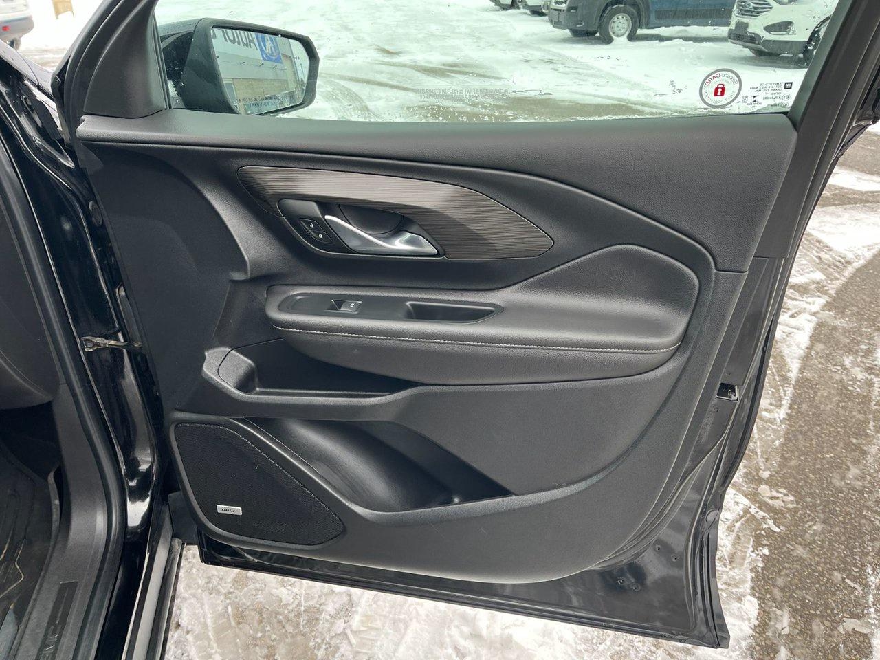 2022 GMC Terrain AWD 4DR SLT Photo