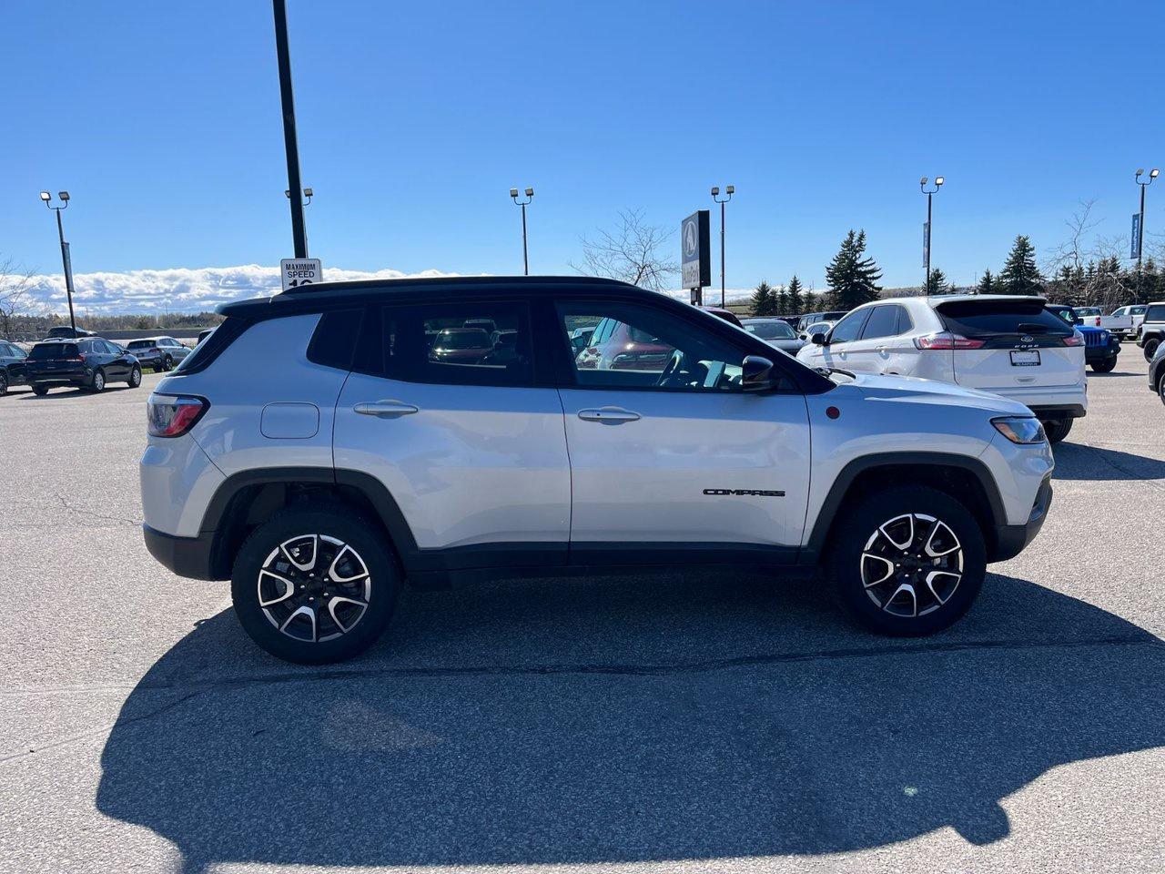 2024 Jeep Compass Trailhawk 4x4 Photo4