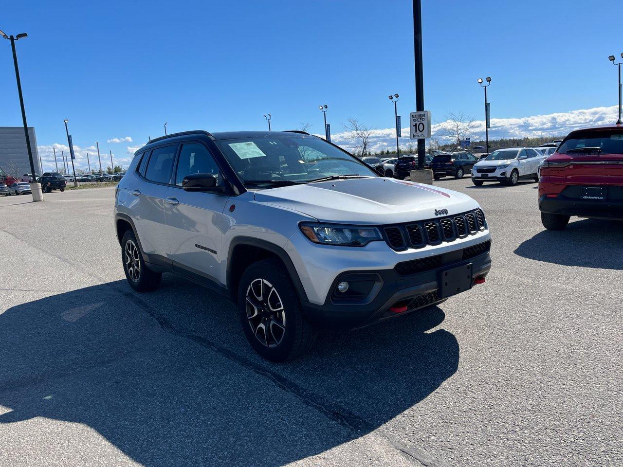 2024 Jeep Compass Trailhawk 4x4 Photo3