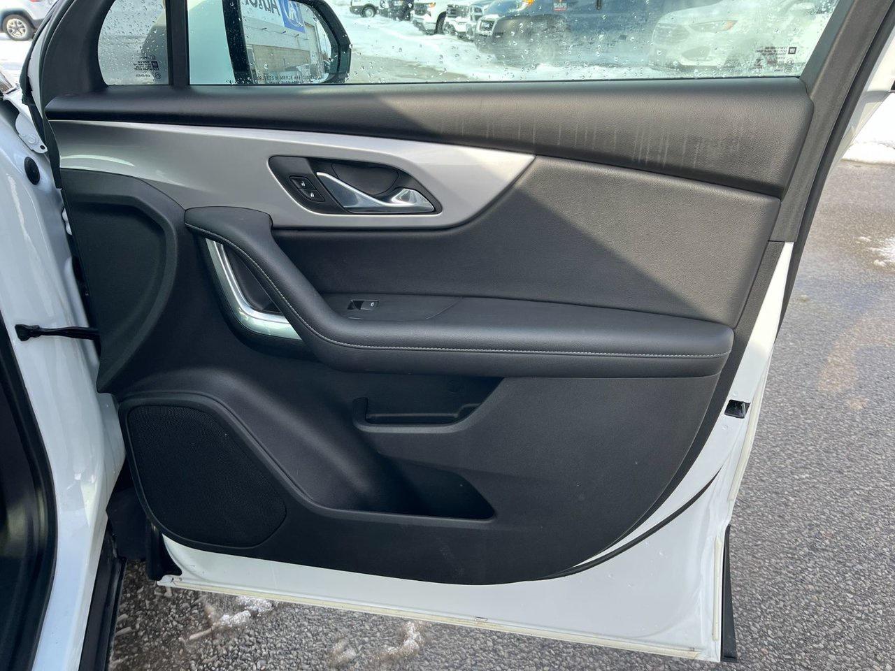 2021 Chevrolet Blazer AWD 4dr LT Photo