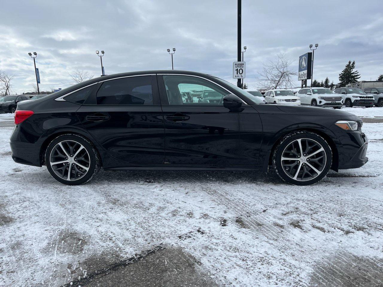 2022 Honda Civic Sedan Touring CVT Photo