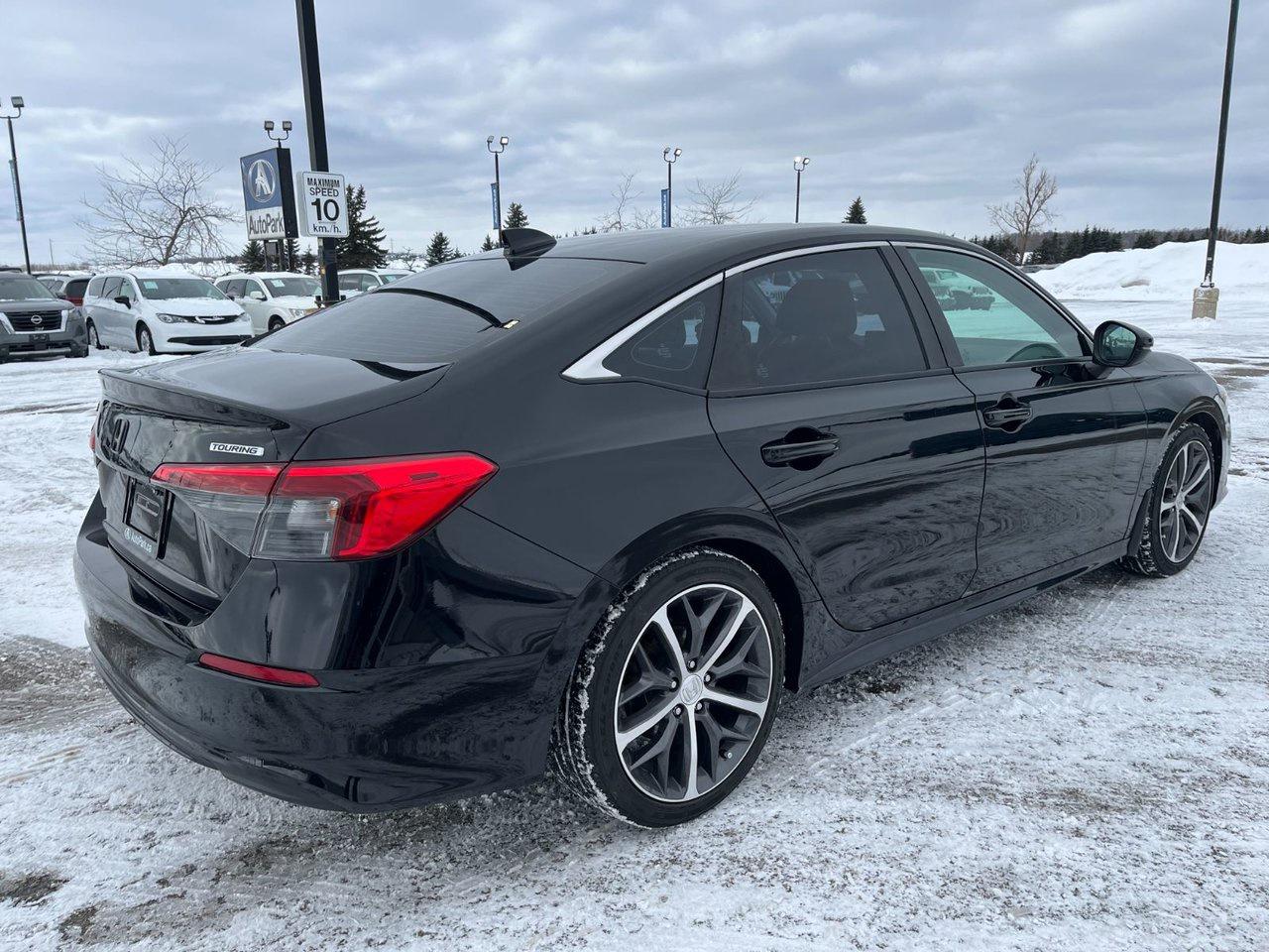 2022 Honda Civic Sedan Touring CVT Photo