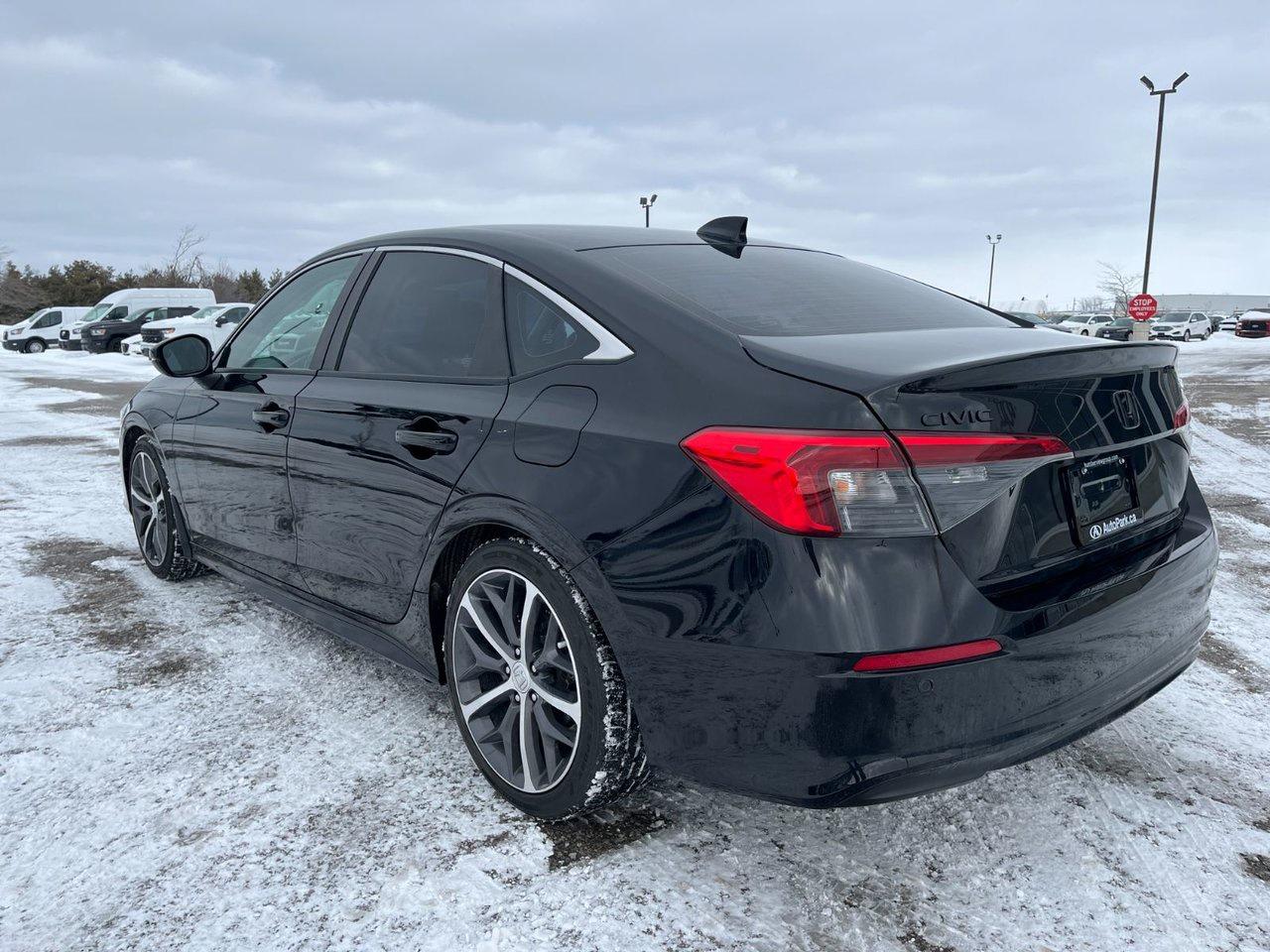 2022 Honda Civic Sedan Touring CVT Photo