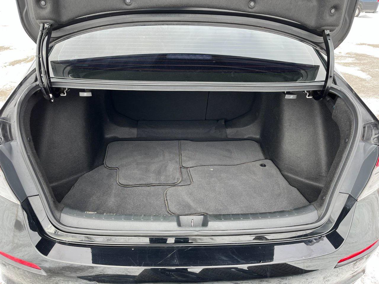 2022 Honda Civic Sedan Touring CVT Photo