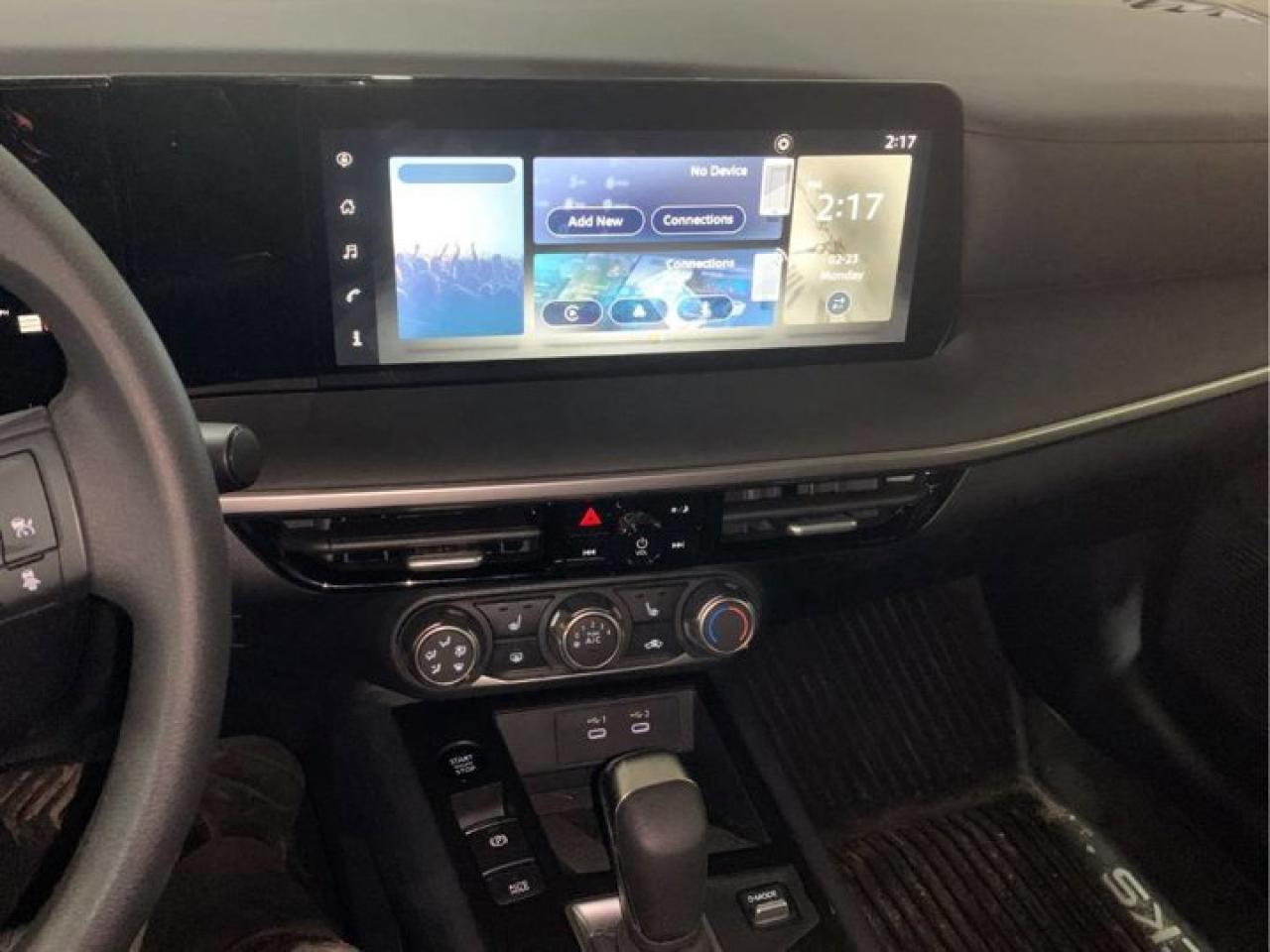 2025 Nissan Kicks S AWD | Intelligent Cruise | CarPlay + Android | BSW | Rear Camera | and More ! Photo