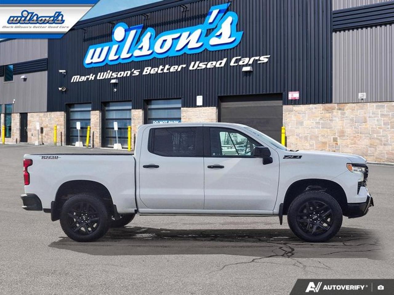 2024 Chevrolet Silverado 1500 LT Trail Boss | 6.2L | Z71 | Sunroof | Heated Seats + Steering | Remote Start | Carplay & More ! Photo