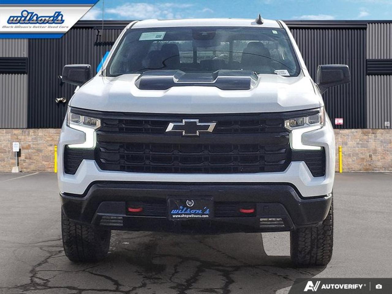 2024 Chevrolet Silverado 1500 LT Trail Boss | 6.2L | Z71 | Sunroof | Heated Seats + Steering | Remote Start | Carplay & More ! Photo