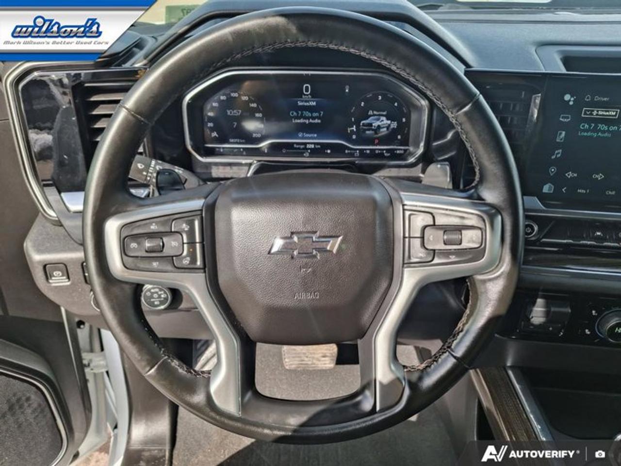 2024 Chevrolet Silverado 1500 LT Trail Boss | 6.2L | Z71 | Sunroof | Heated Seats + Steering | Remote Start | Carplay & More ! Photo