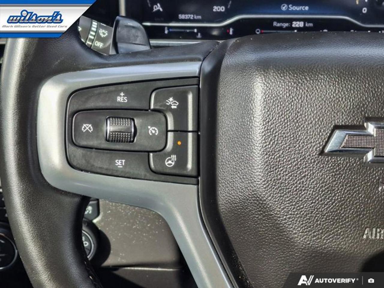 2024 Chevrolet Silverado 1500 LT Trail Boss | 6.2L | Z71 | Sunroof | Heated Seats + Steering | Remote Start | Carplay & More ! Photo