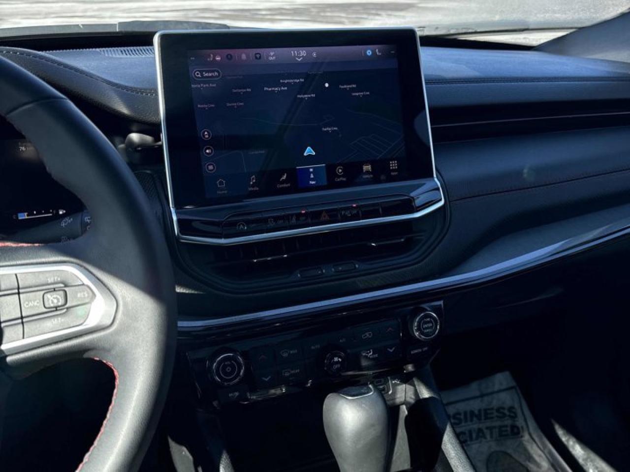 2024 Jeep Compass Trailhawk 4WD | Leather | BSM | Heated Seats + Steering | Remote Start | Sunroof | and More ! Photo