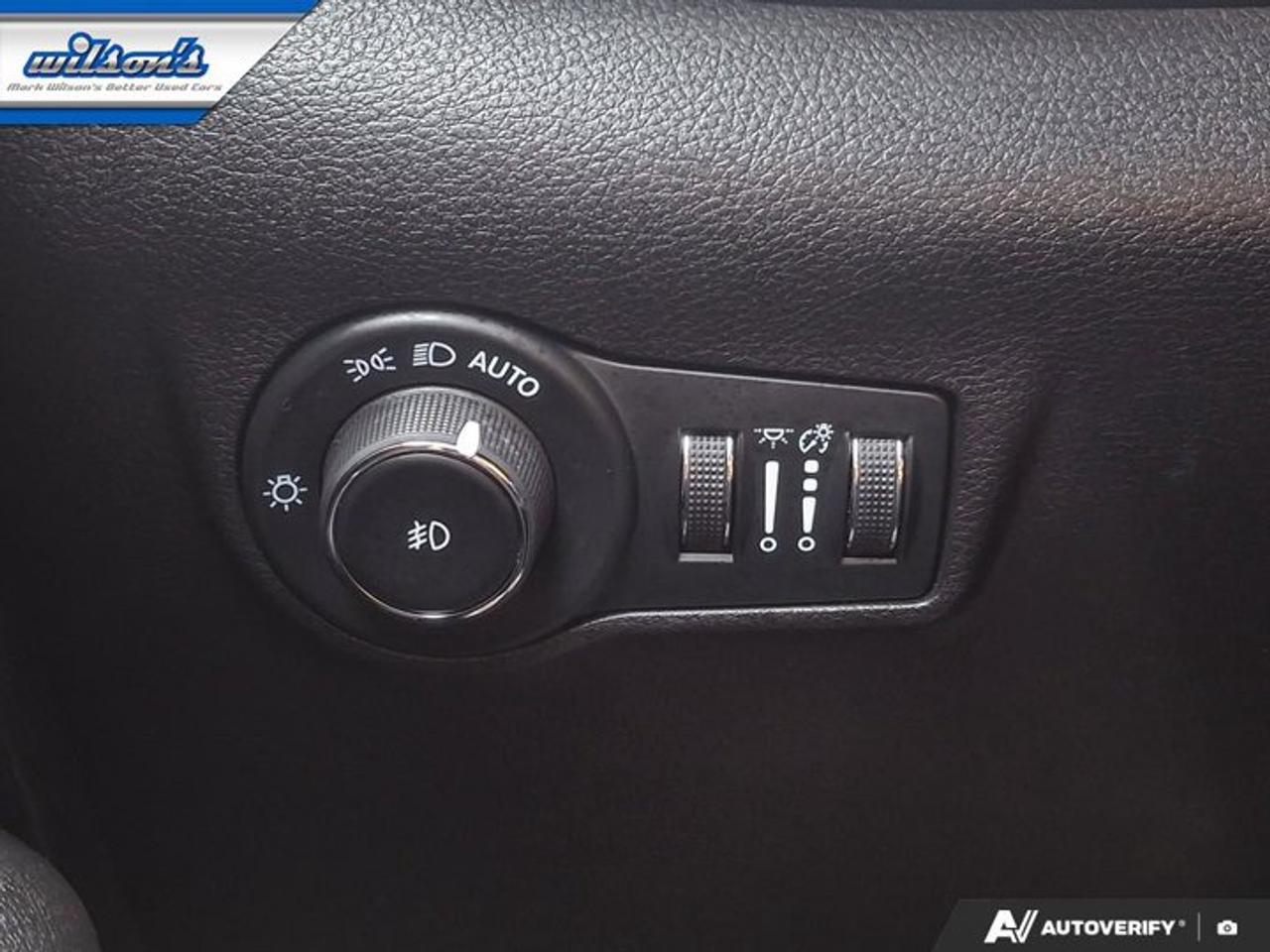 2024 Jeep Compass Trailhawk 4WD | Leather Trim | Sunroof | BSM | Heated Seats + Steering | Remote Start | and More ! Photo
