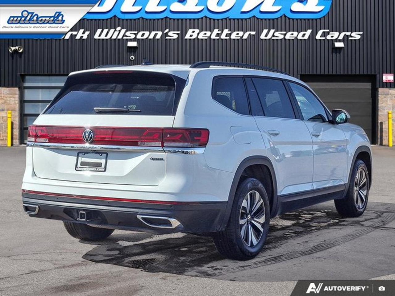 2025 Volkswagen Atlas Comfortline AWD | Leather | Adaptive Cruise | Cooled + Heated Seats | Remote Start | and More ! Photo