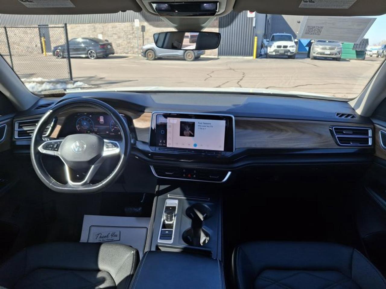 2025 Volkswagen Atlas Comfortline AWD | Leather | Adaptive Cruise | Cooled + Heated Seats | Remote Start | and More ! Photo