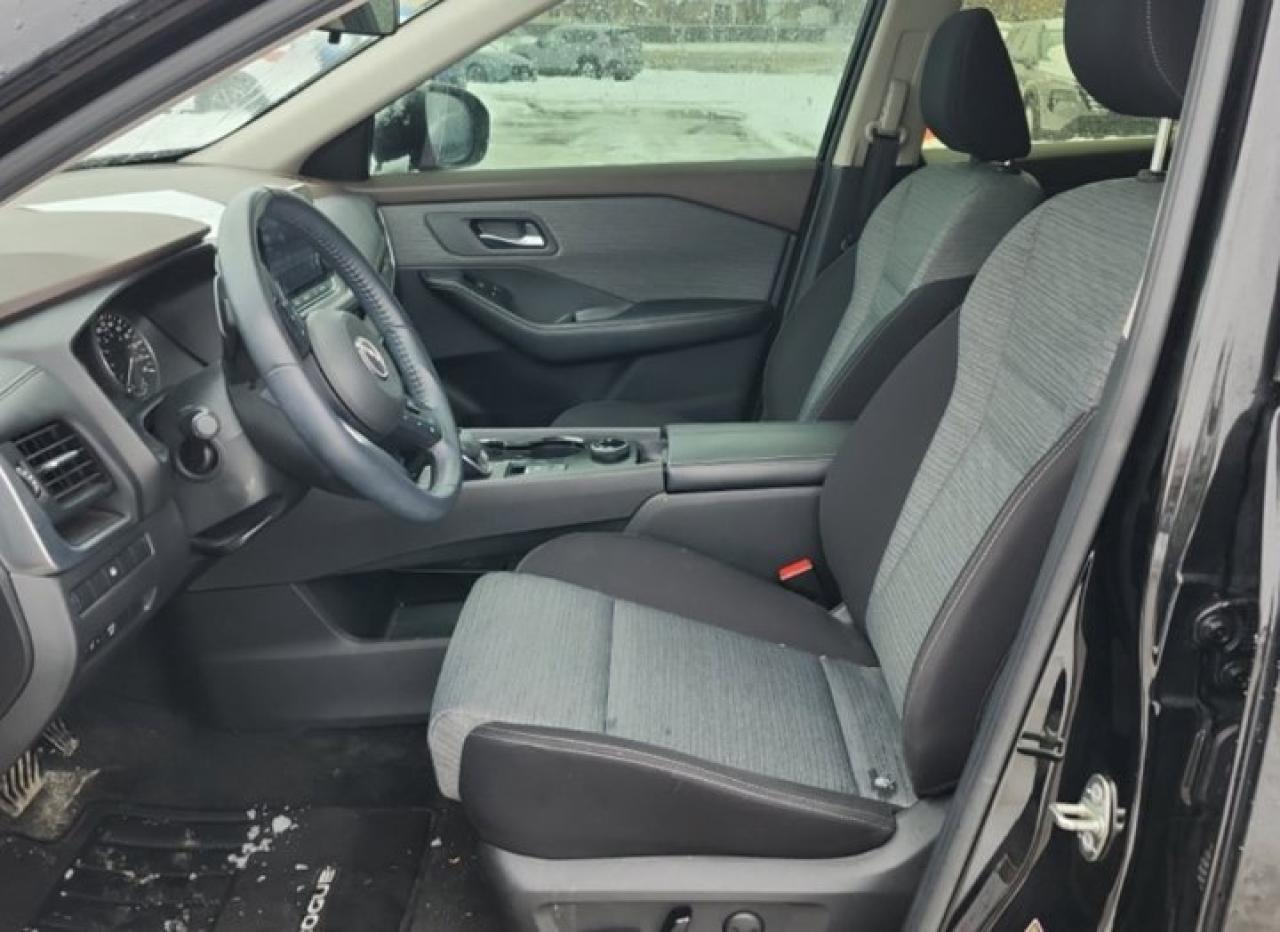 2023 Nissan Rogue SV AWD | Sunroof | 360 Camera | Remote Start | CarPlay + Android | Power Seat | and Much More ! Photo