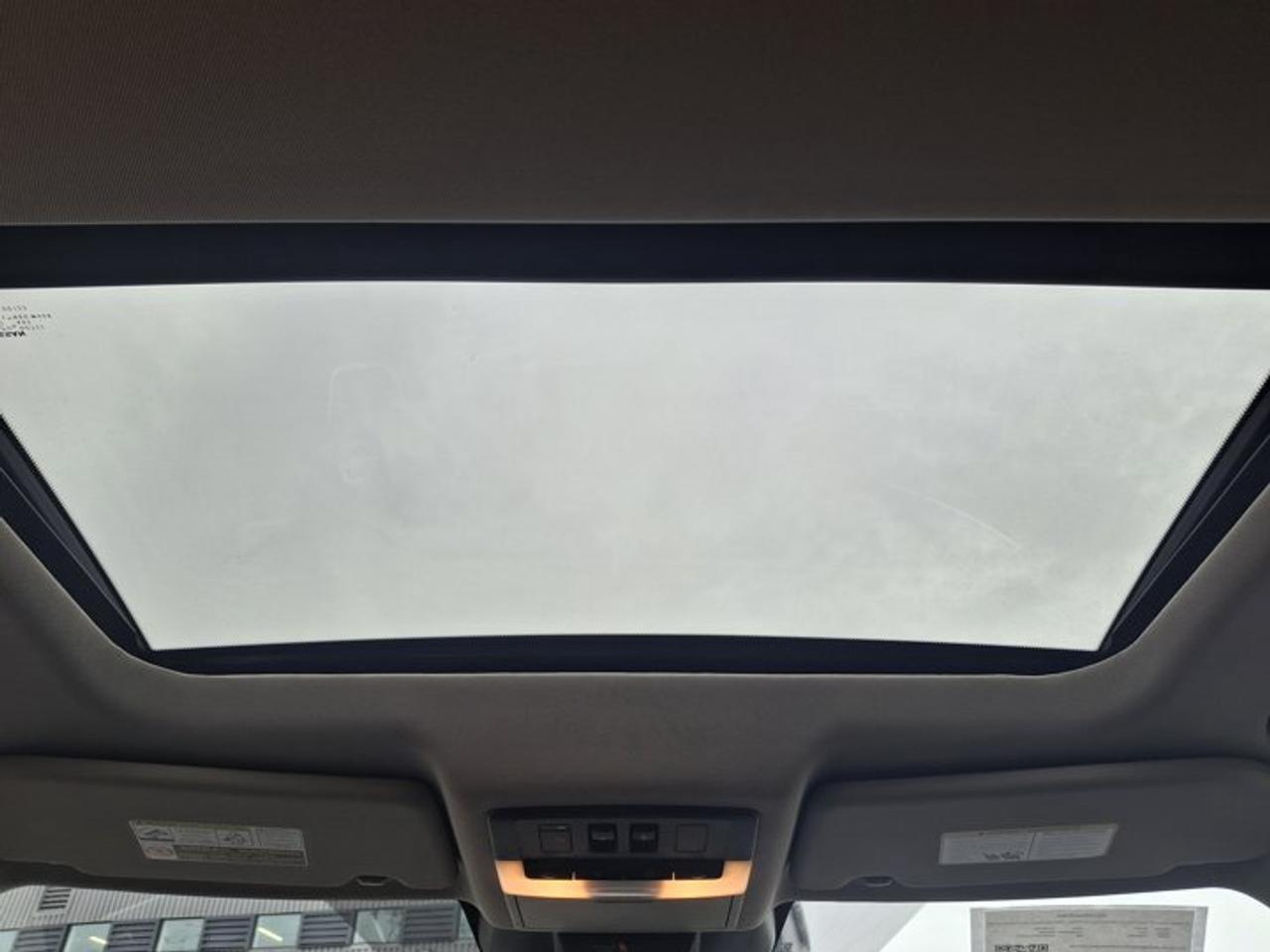 2023 Nissan Rogue SV AWD | Sunroof | 360 Camera | Remote Start | CarPlay + Android | Power Seat | and Much More ! Photo