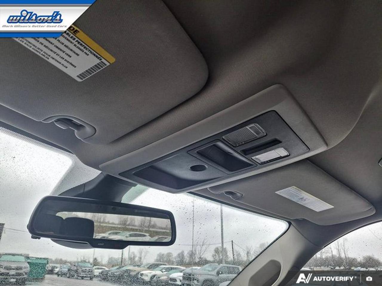 2021 RAM 1500 Classic Express 4x4 | 5.7L Hemi | Heated Seats + Steering | Remote Start | Carplay + Android Auto and More ! Photo