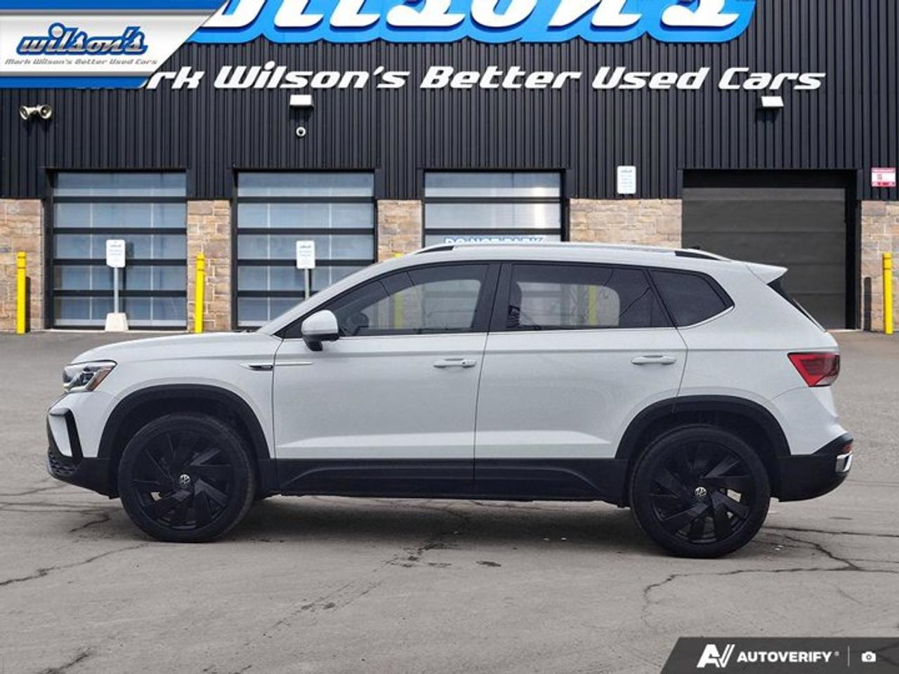 2024 Volkswagen Taos Highline AWD | Leather | Sunroof | Nav | 19" Wheels | Adaptive Cruise | Heated Wheel | and More ! Photo