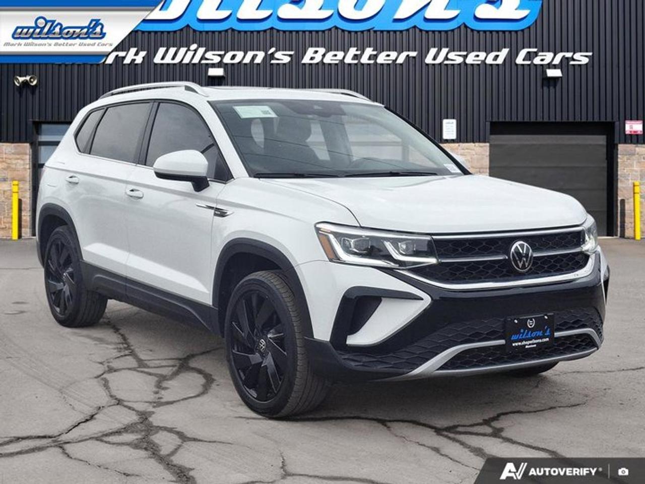 2024 Volkswagen Taos Highline AWD | Leather | Sunroof | Nav | 19" Wheels | Adaptive Cruise | Heated Wheel | and More ! Photo