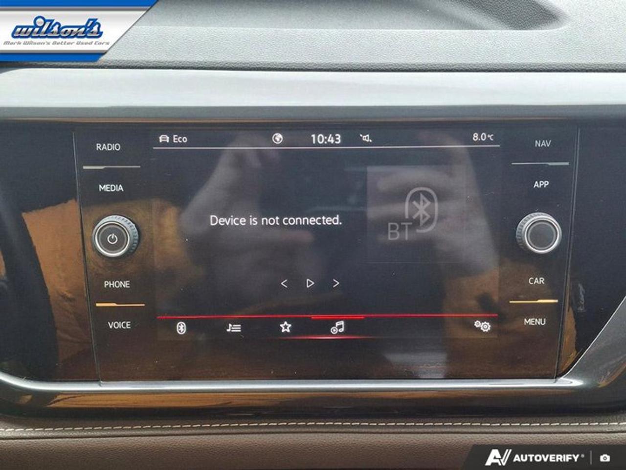 2024 Volkswagen Taos Highline AWD | Leather | Sunroof | Nav | 19" Wheels | Adaptive Cruise | Heated Wheel | and More ! Photo