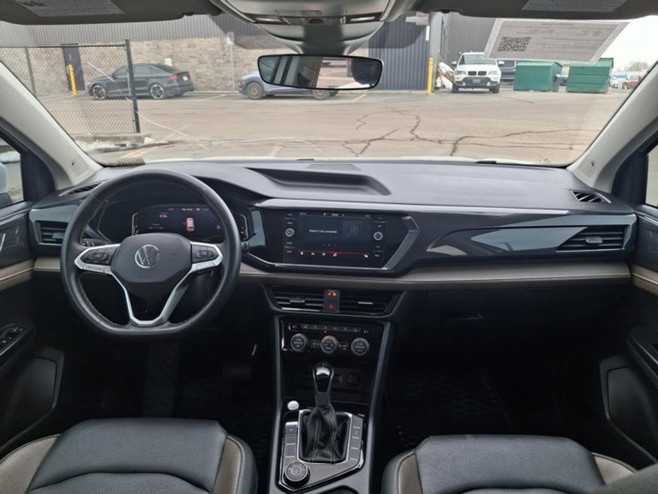 2024 Volkswagen Taos Highline AWD | Leather | Sunroof | Nav | 19" Wheels | Adaptive Cruise | Heated Wheel | and More ! Photo