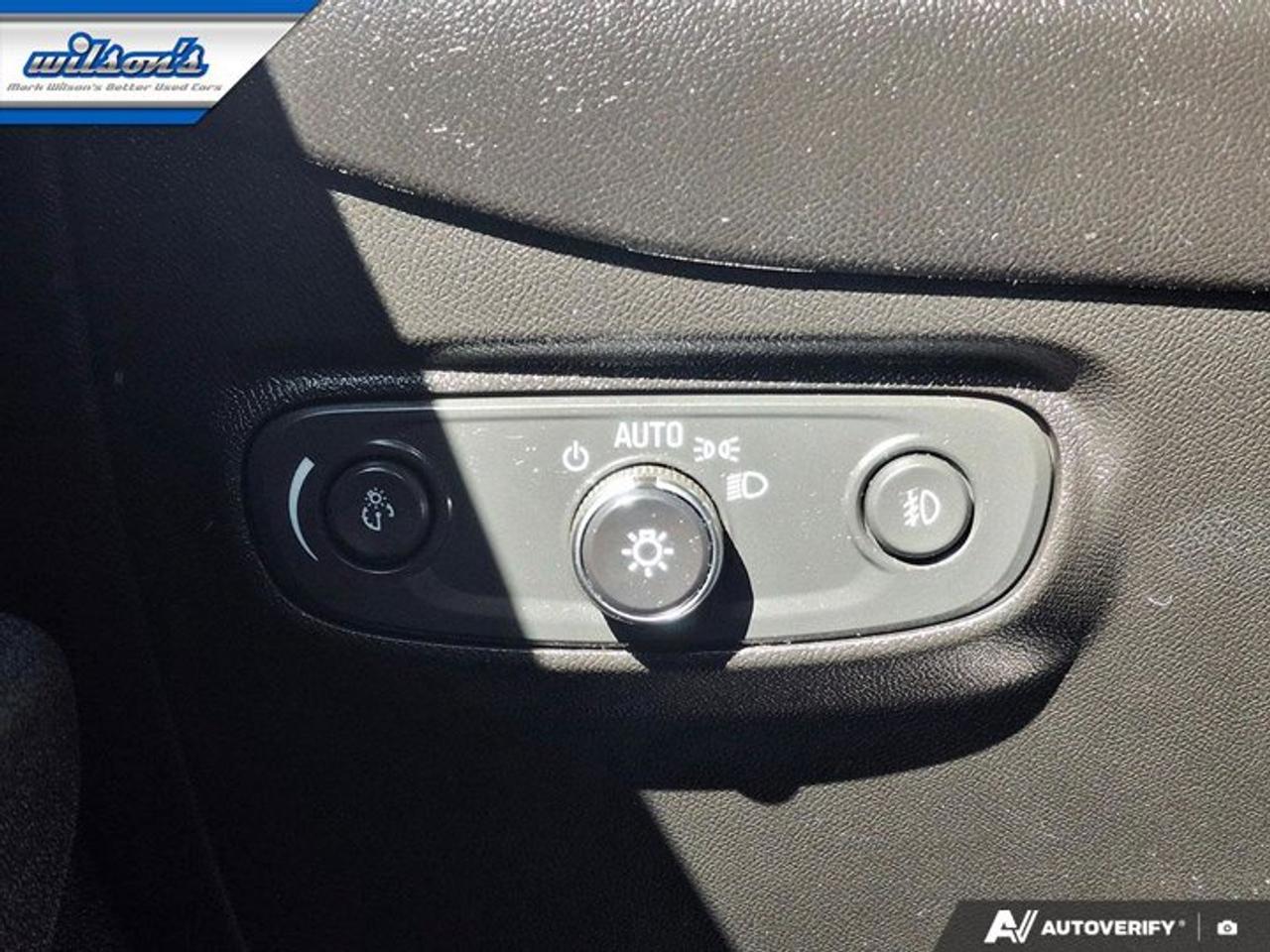 2020 Chevrolet Equinox LT Midnight Edition | Leather | Sunroof | Nav | Power Liftgate | Rear Camera and More! Photo