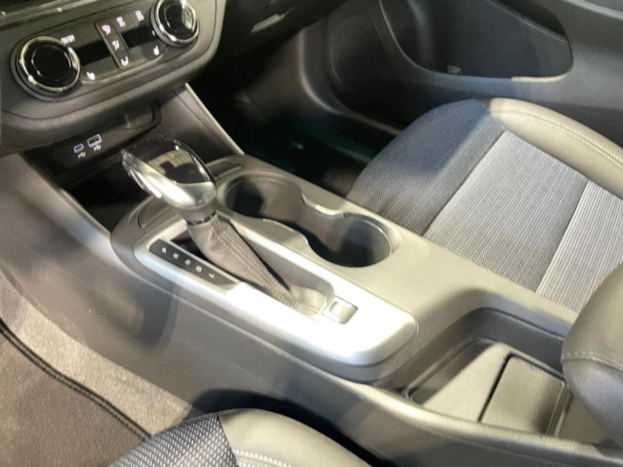 13670873
