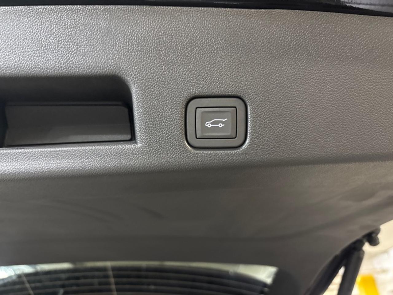 2026 Chevrolet Traverse Z71  - Sunroof Photo