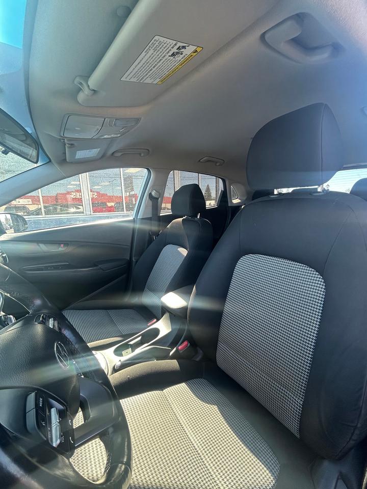 2021 Hyundai KONA Urban Edition Photo