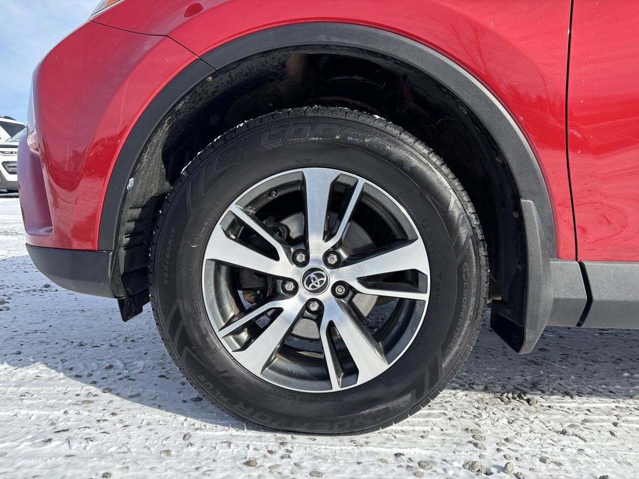 2017 Toyota RAV4 XLE ~SAFETY INCLUDES~PRICE CASH/FINANCE PRICE~ Photo