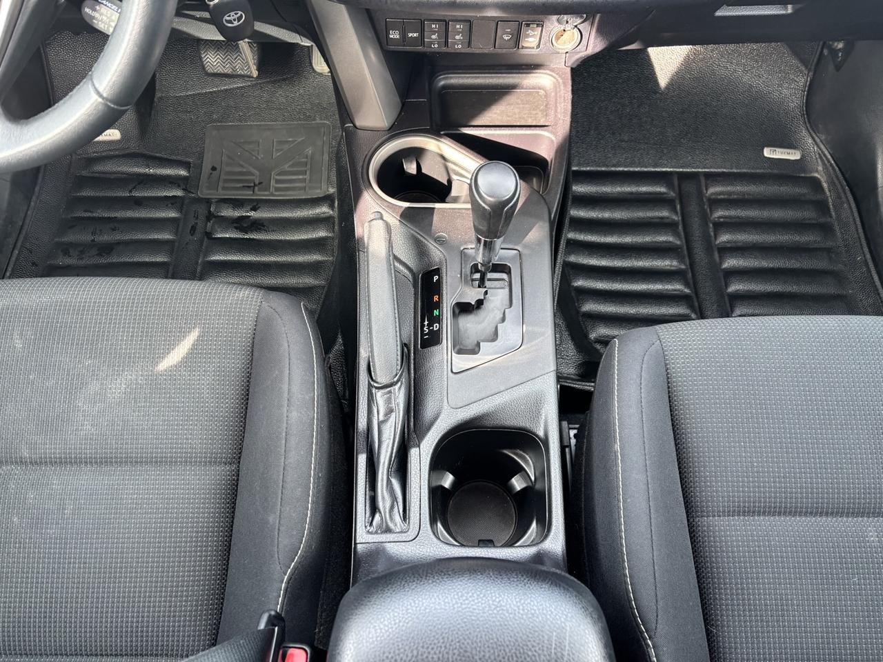 2017 Toyota RAV4 XLE ~SAFETY INCLUDES~PRICE CASH/FINANCE PRICE~ Photo