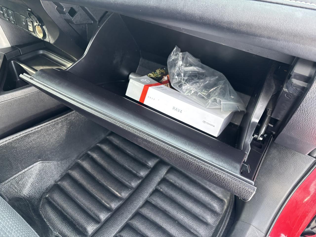 2017 Toyota RAV4 XLE ~SAFETY INCLUDES~PRICE CASH/FINANCE PRICE~ Photo