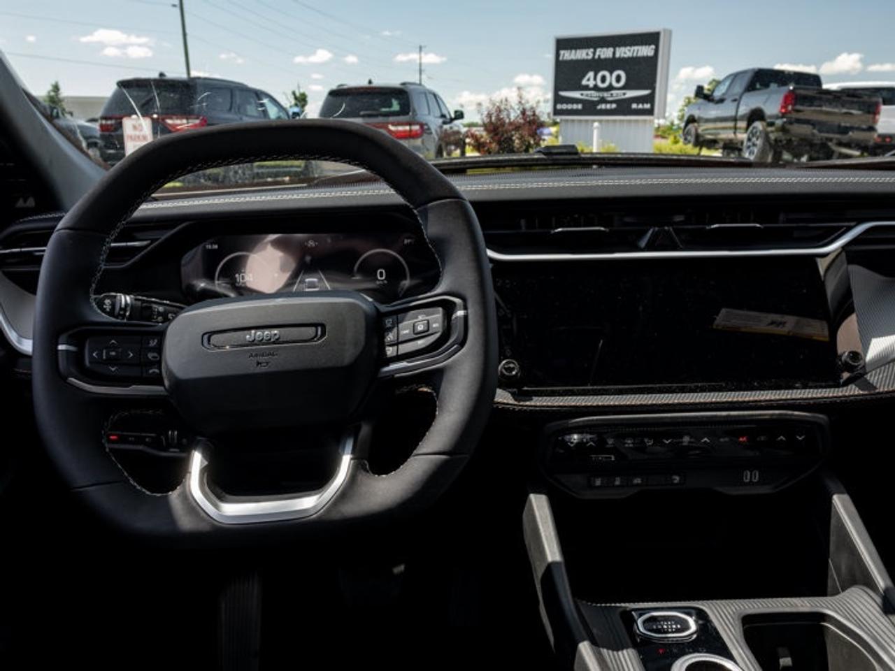 2026 Jeep Cherokee Limited Photo2